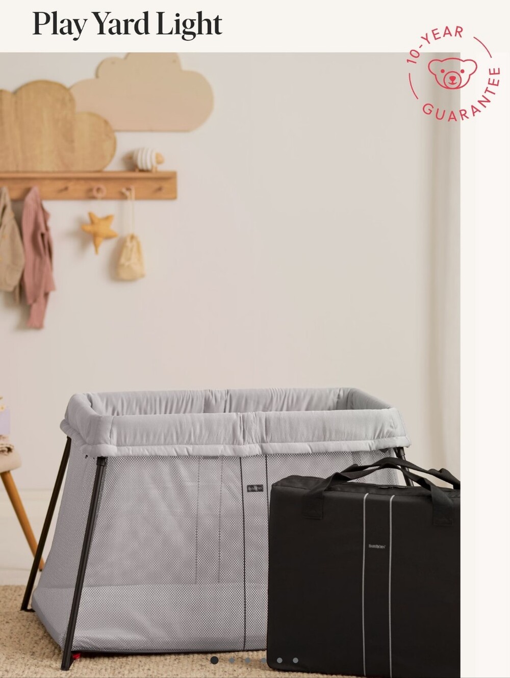 Play Yard Light in Silver With 2 Fitted Sheets